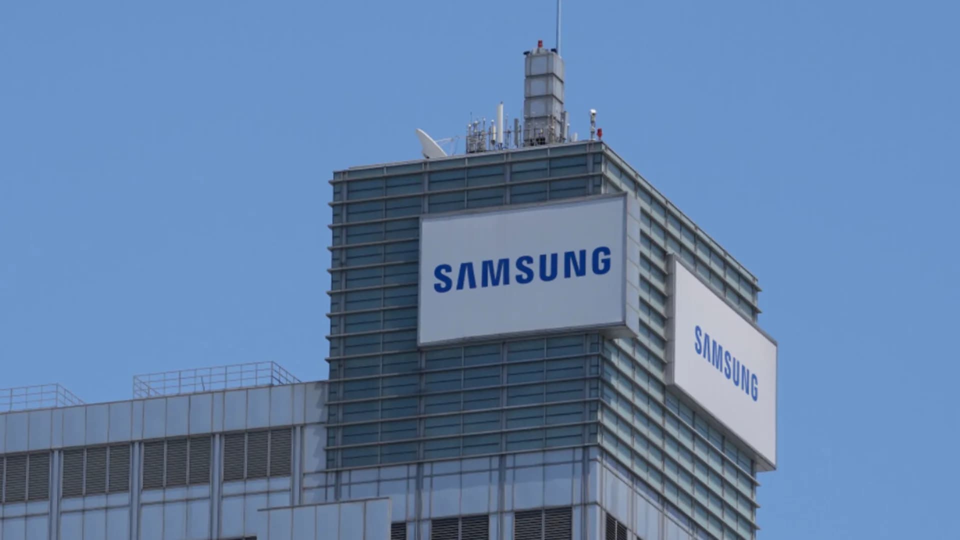 Samsung and Nvidia corporate logos displayed alongside data center server racks.
