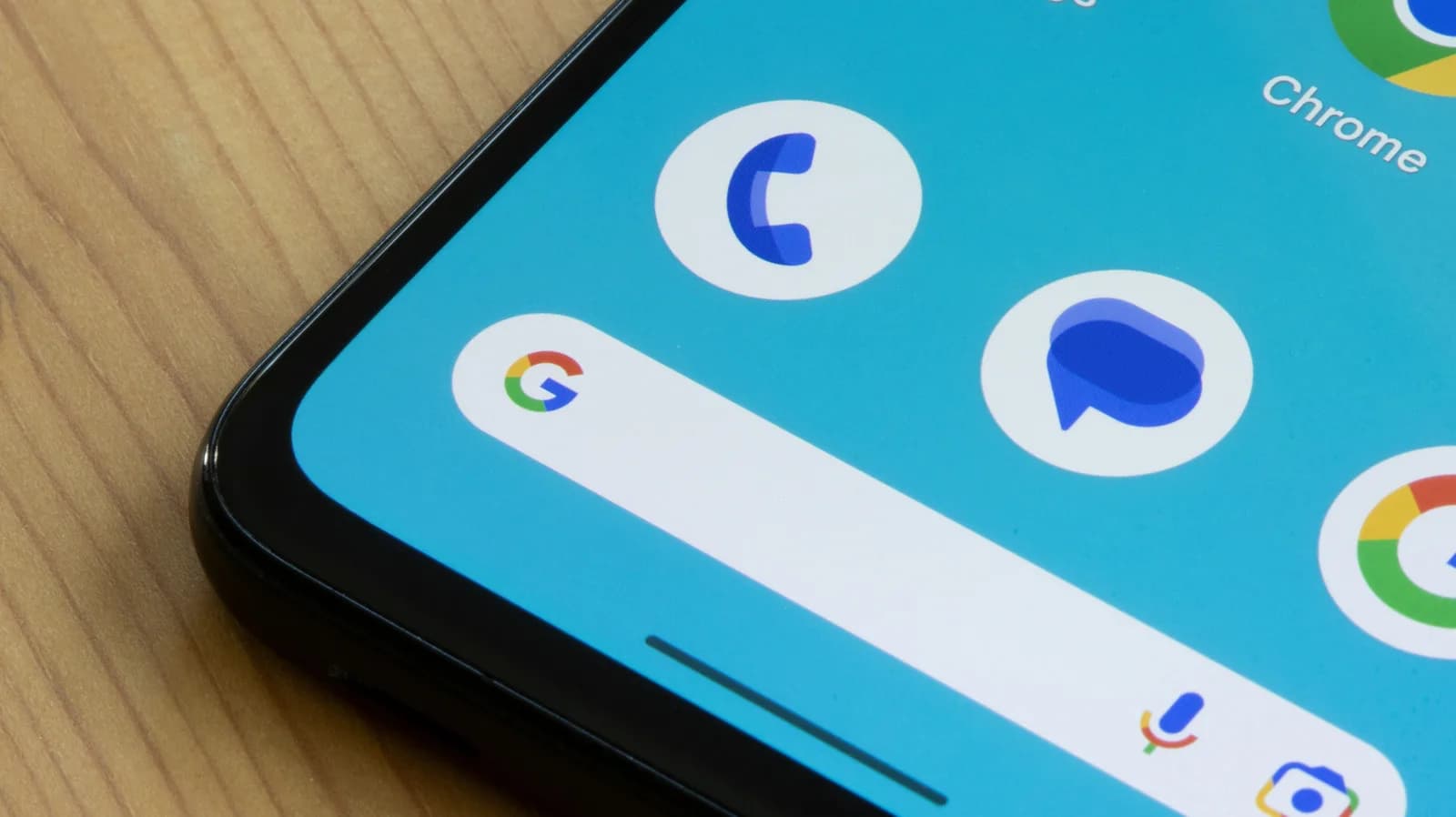 Google Messages app settings menu open on an Android phone showing privacy and notification toggles