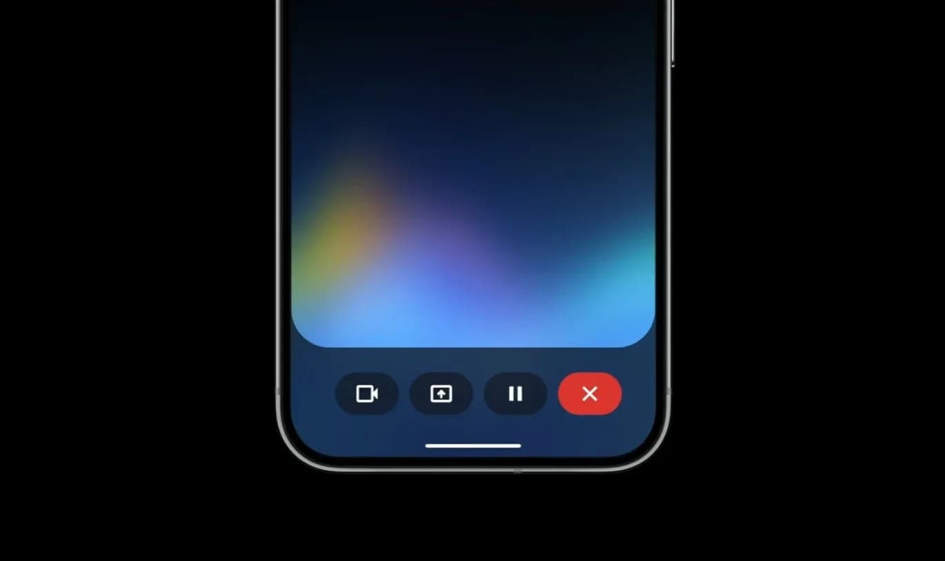 Google Gemini interface on an Android smartphone screen displaying voice controls