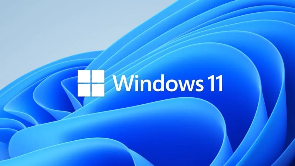 A Windows 11 desktop showing a right-click context menu with a customize option highlighted.