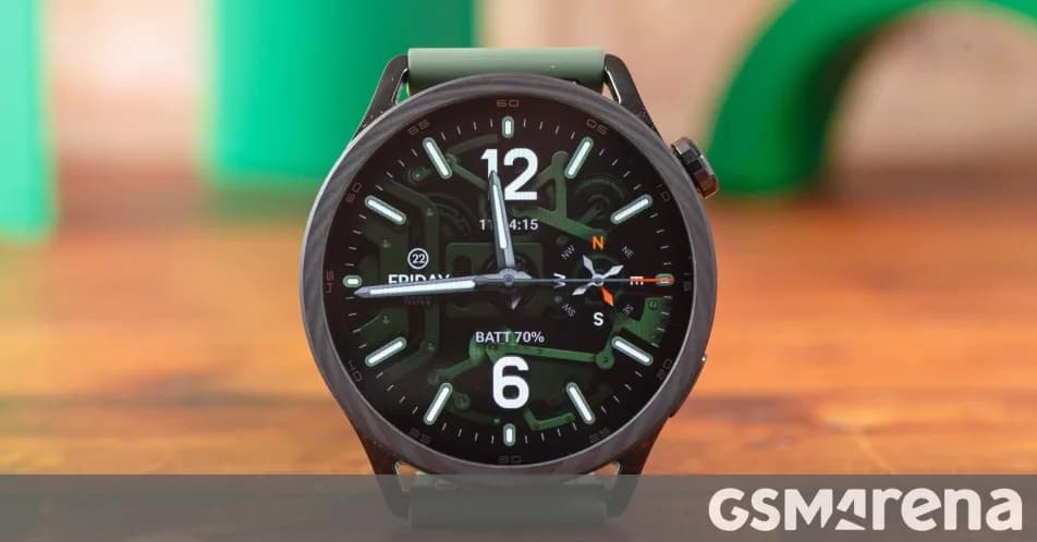 Xiaomi Watch S5 in Jungle Green, worn on wrist, showing clean analog-style watch face