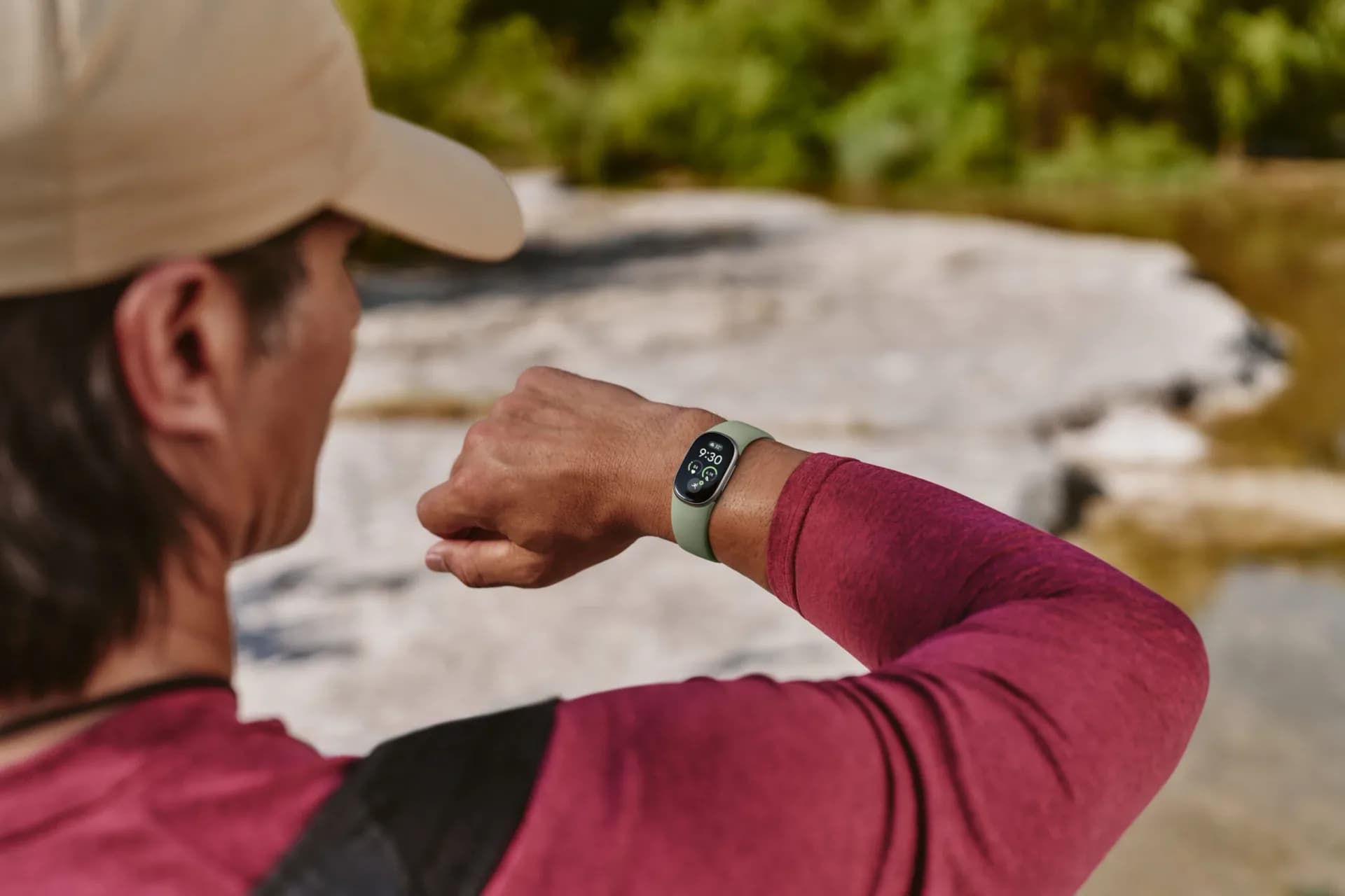 Fitbit Edge in Obsidian, Fog, Olive, and Canyon colors with matching bands