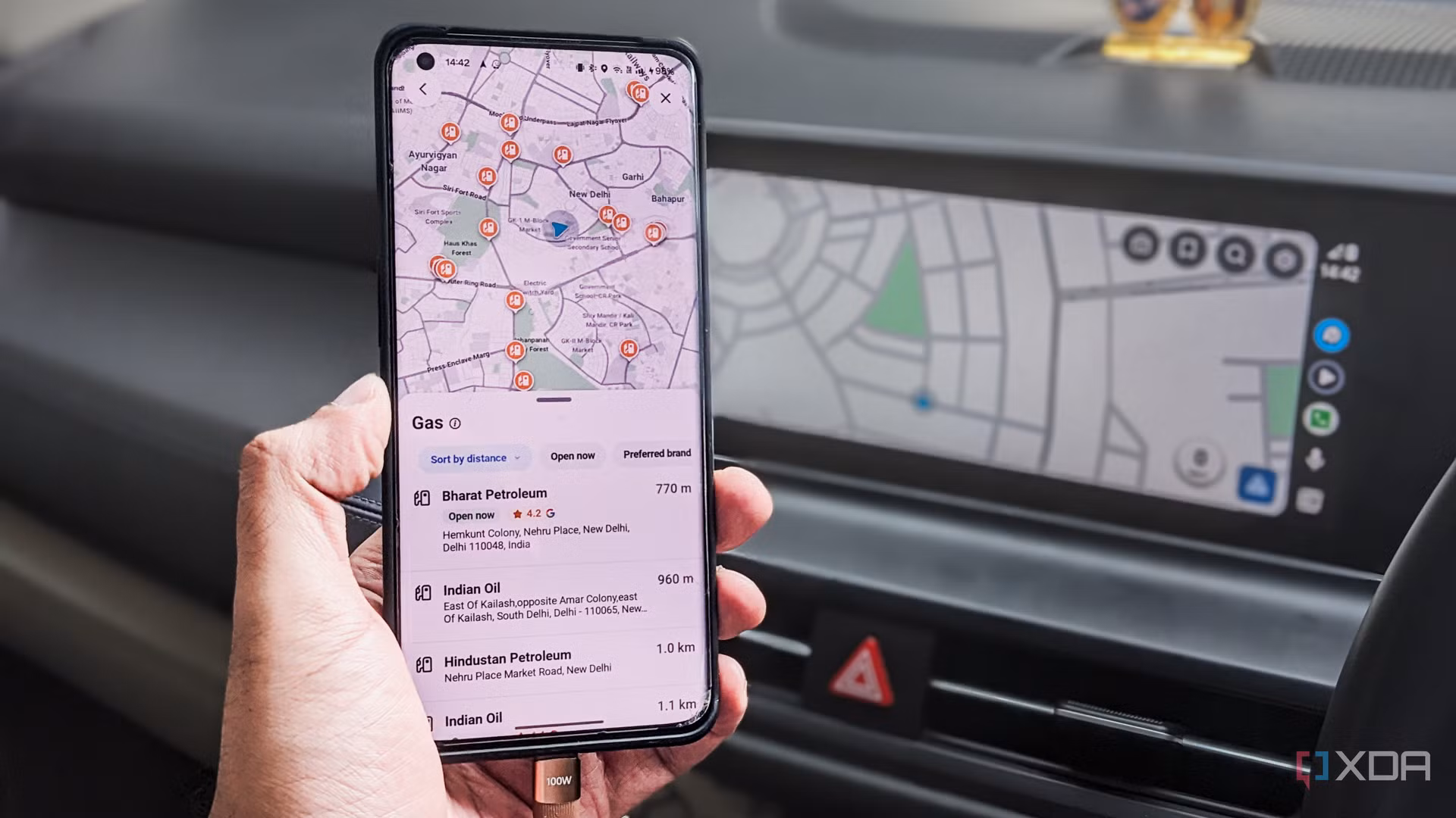 Google Maps interface showing lock-screen glanceable directions